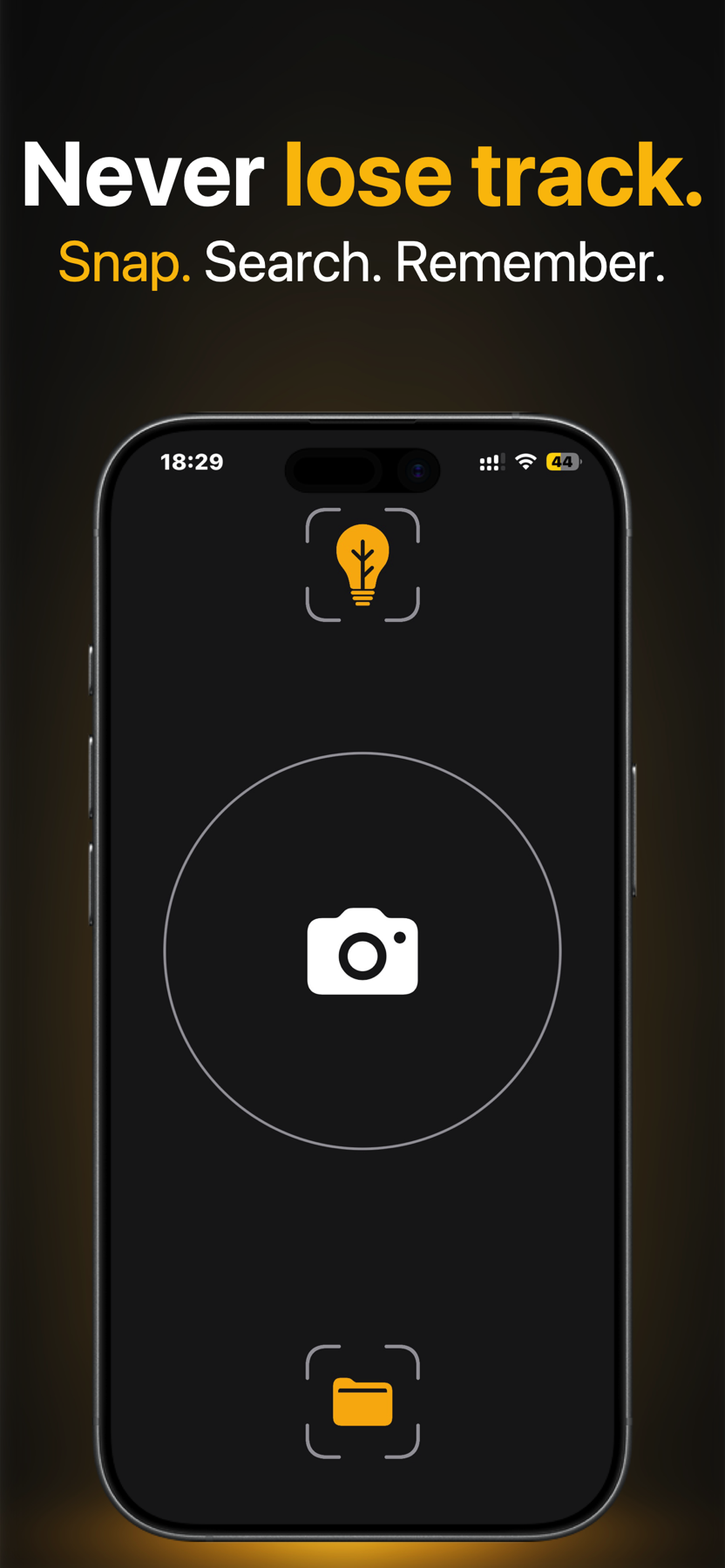 Twigged Snap home screen with camera and Saved Items controls